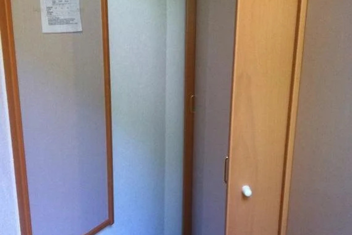 Room 13 of 21