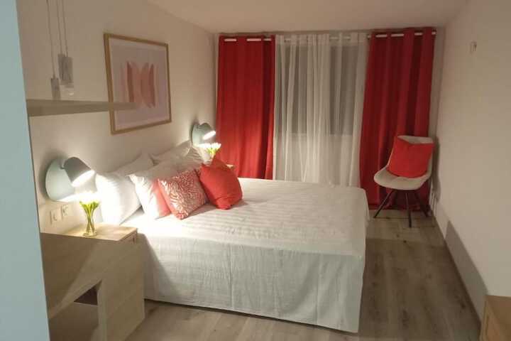 Room 6 of 6