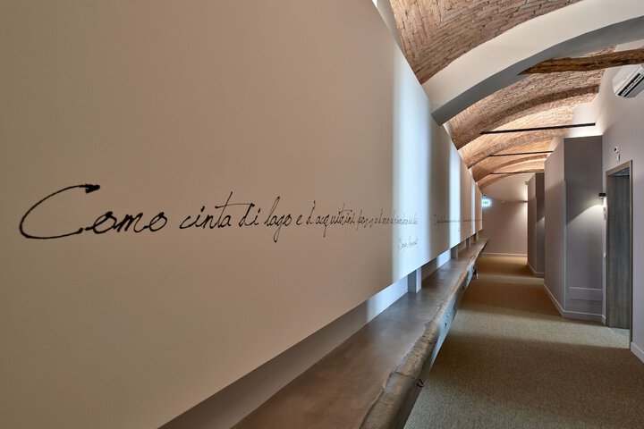 Ballroom/Hall 59 of 72