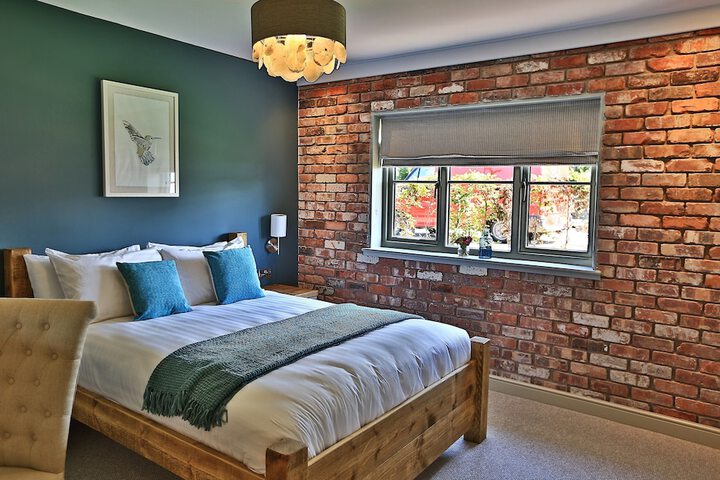 Room 8 of 50