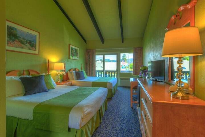 Room 32 of 72