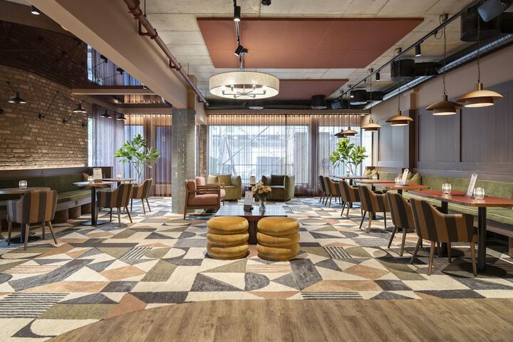 Guest Lobby