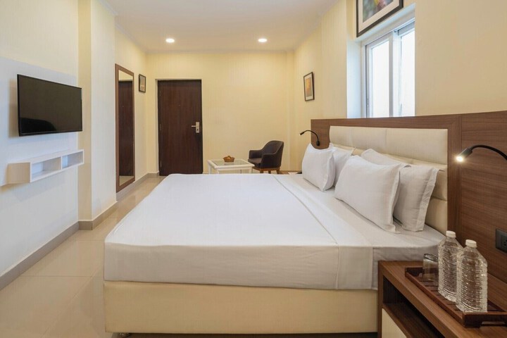 Room 5 of 25