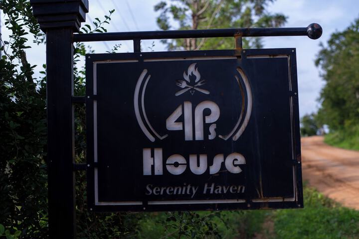 Hotel 65 of 66