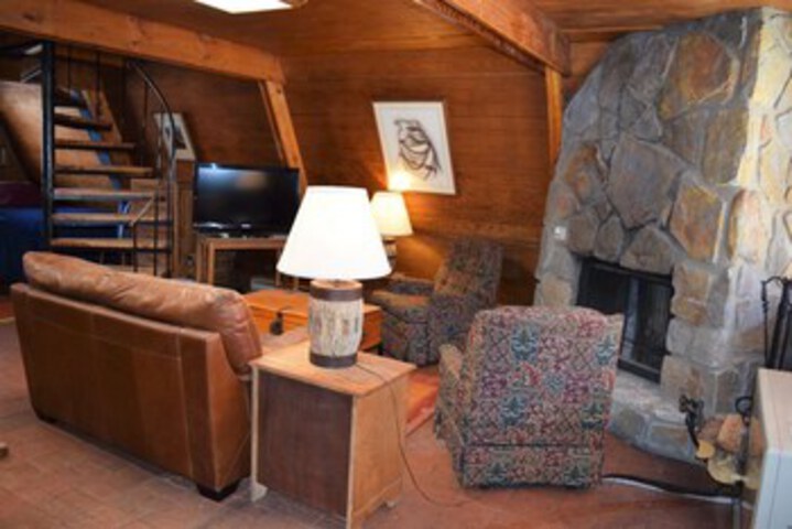 Room 9 of 20