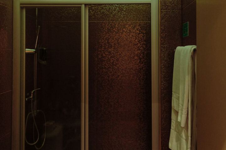 Room 78 of 100