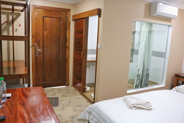 Room 19 of 44
