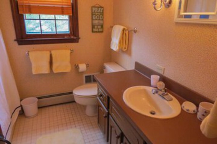 Room 3 of 16