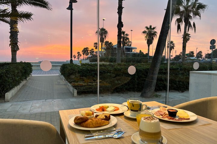 Breakfast/Coffee Service 129 of 168