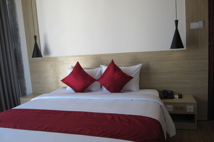 Room 6 of 48