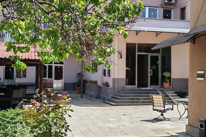 Areg boutique hotel