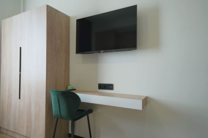 Room 44 of 69