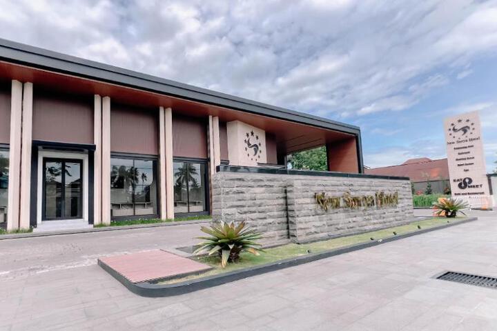 New Surya Hotel