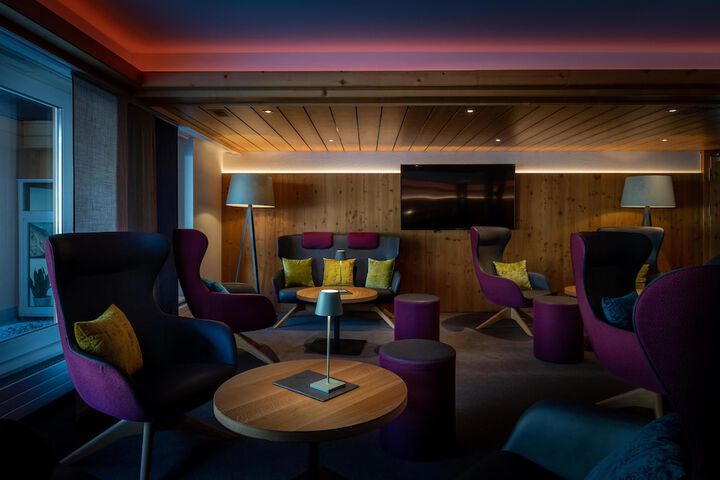 Hotel Interior 3 of 185