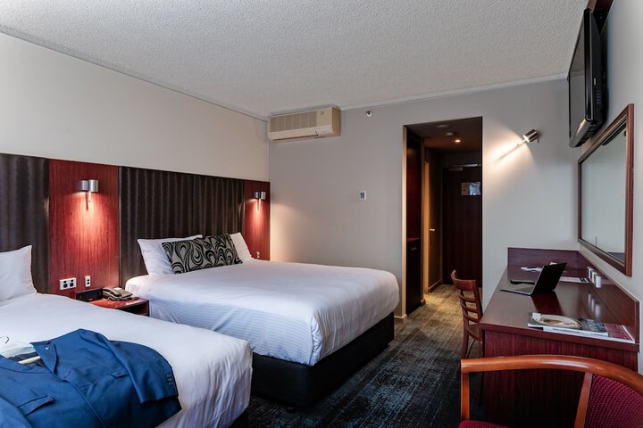 Room 22 of 56