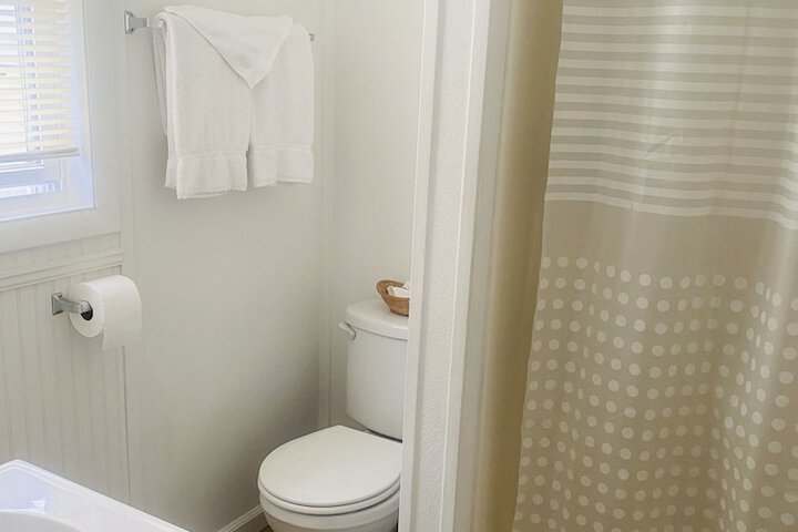 Room 10 of 36