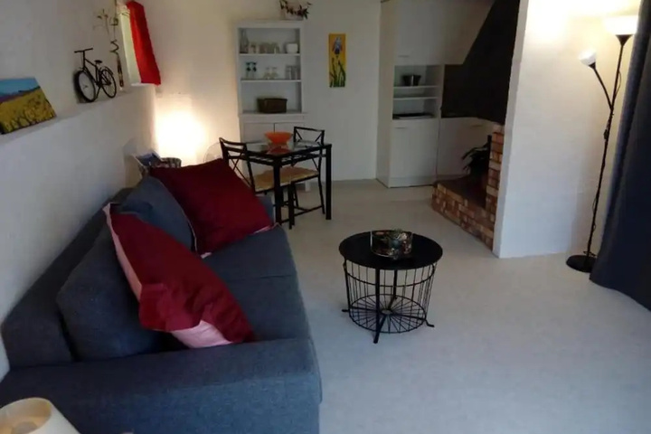 Room 5 of 24