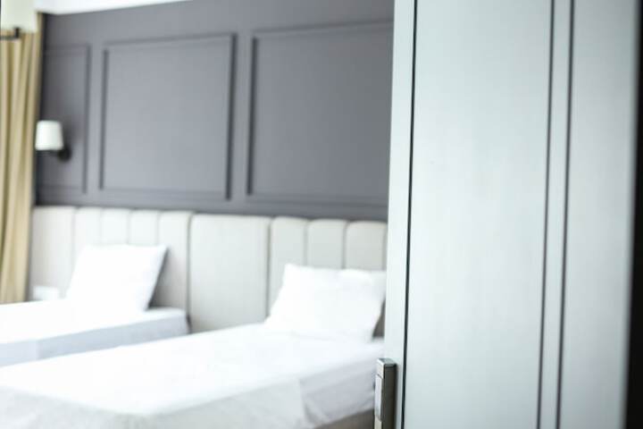 Room 19 of 27