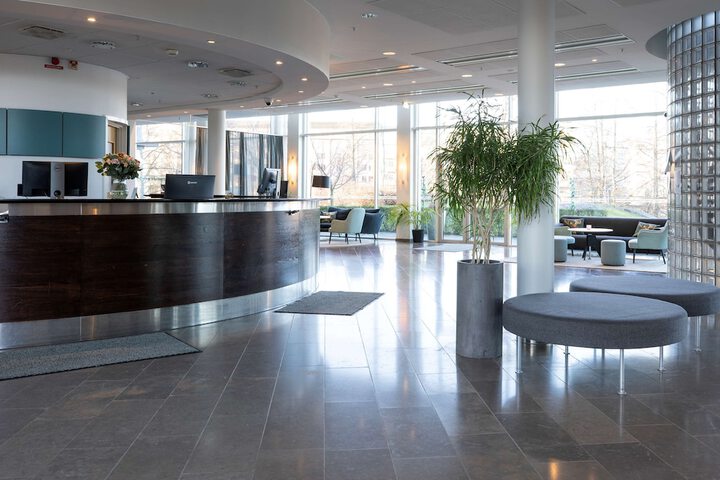 Guest Lobby