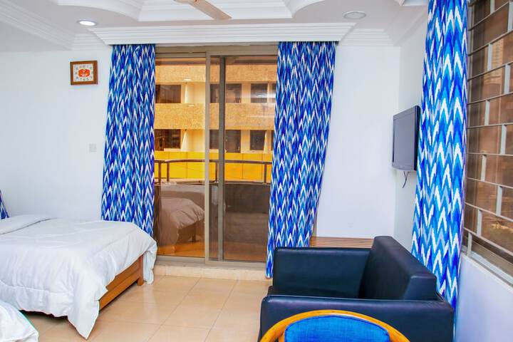 Room 45 of 99