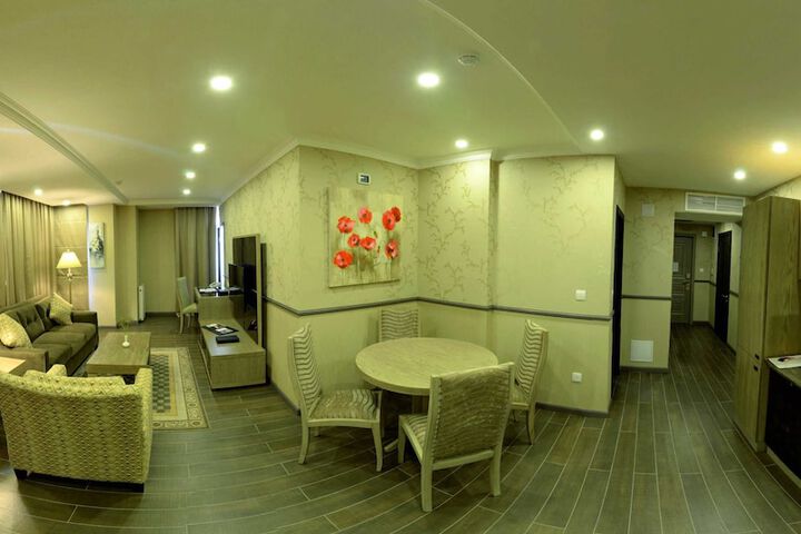 Room 31 of 53