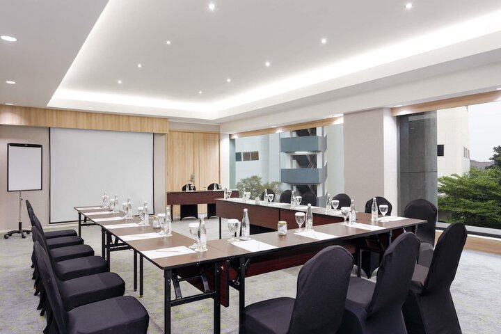 Hotel Interior 106 of 161