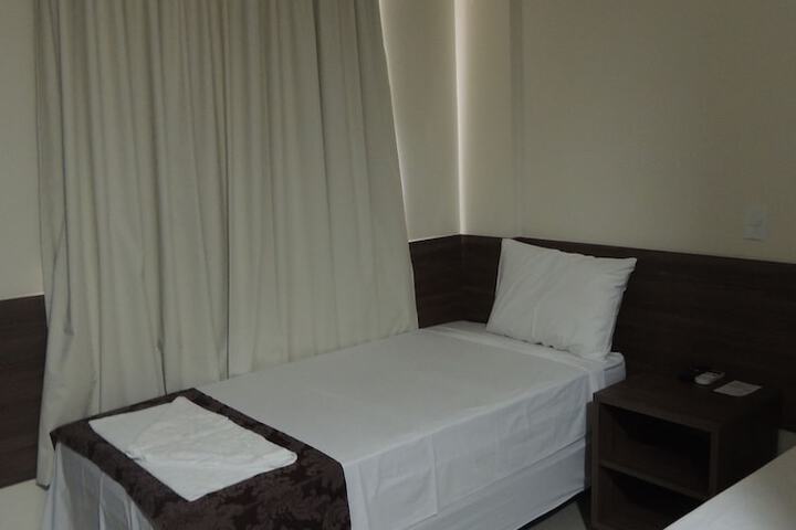 Room 34 of 53