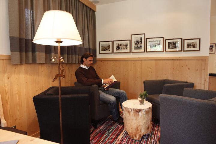 Hotel Interior 4 of 85