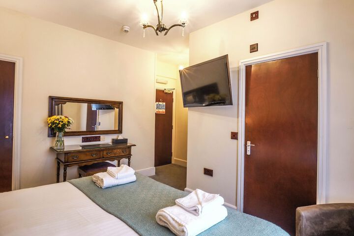 Room 51 of 257