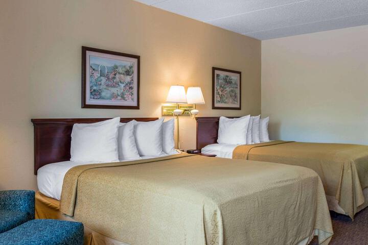 1 Queen Bed Upgrade (2 of 30)