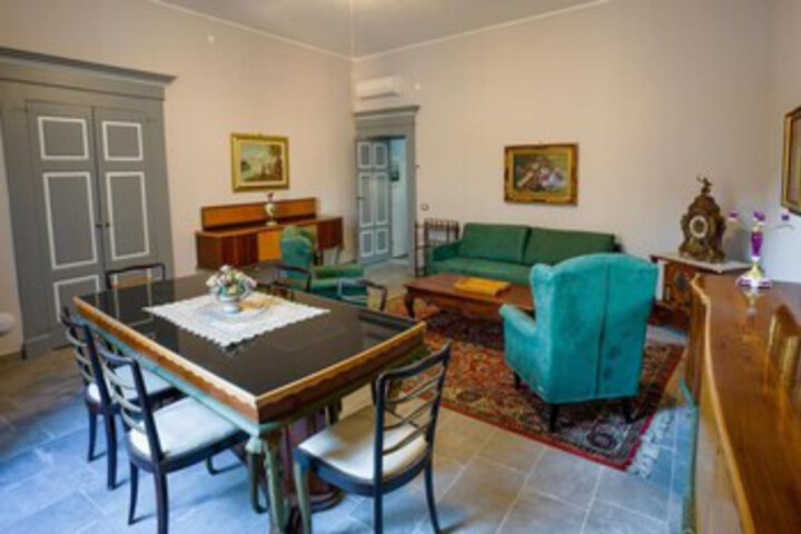 Room 25 of 54