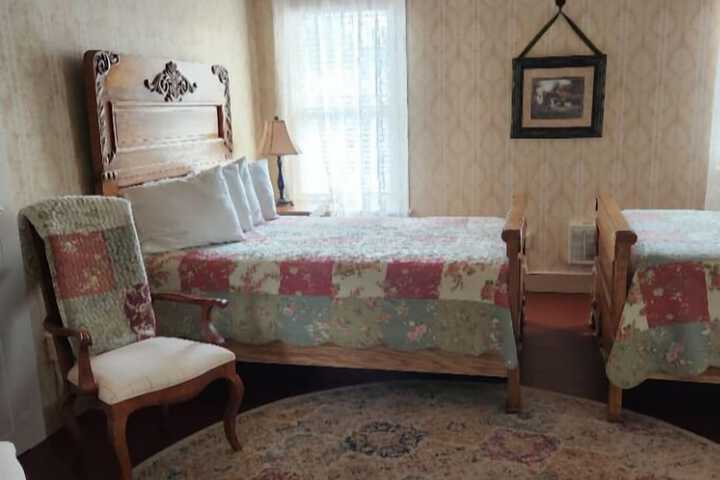 Room 17 of 29