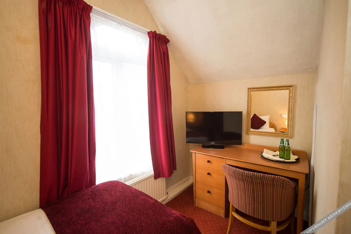 guest_rooms