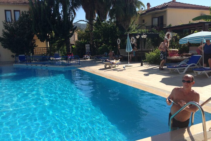 Hotel with Pool