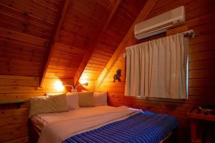 Room 2 of 14