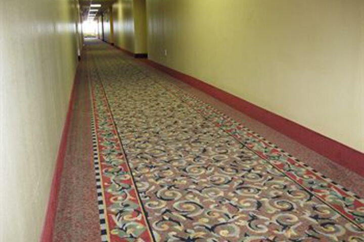 Ballroom/Hall 13 of 24