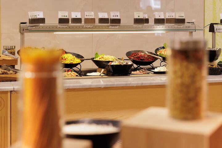 Dining 69 of 97