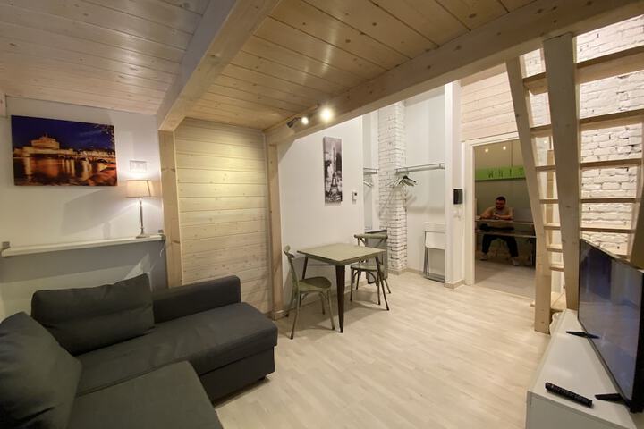 Room 34 of 86