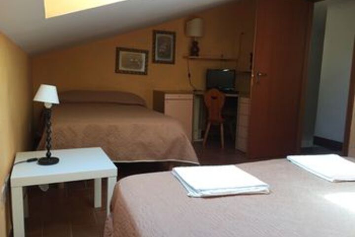 Room 22 of 36