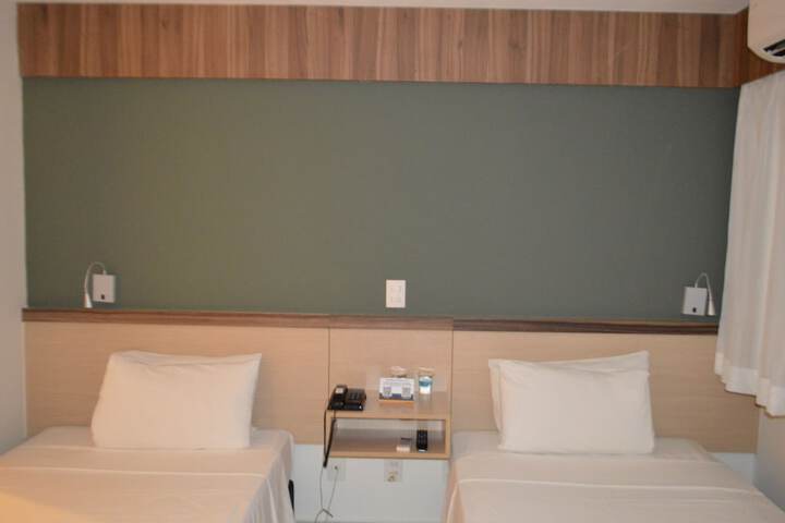 Room 12 of 75