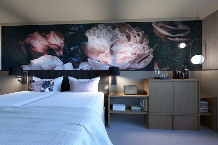 Room 5 of 64