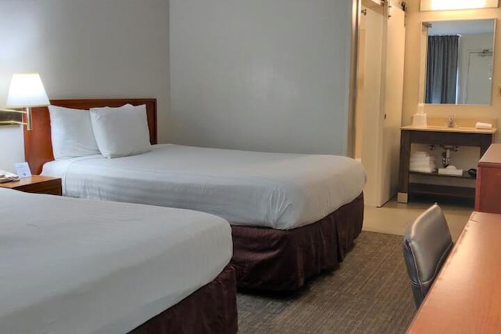 Room 4 of 26