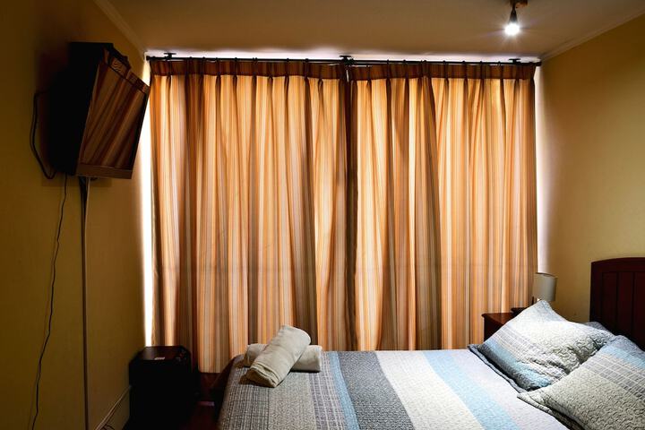 Room 13 of 36