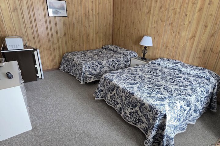 Room 9 of 32