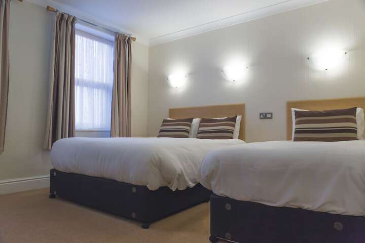 Room 6 of 39