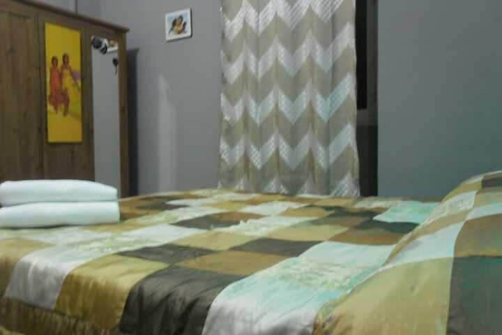 Room 9 of 37