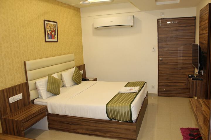 Room 5 of 21