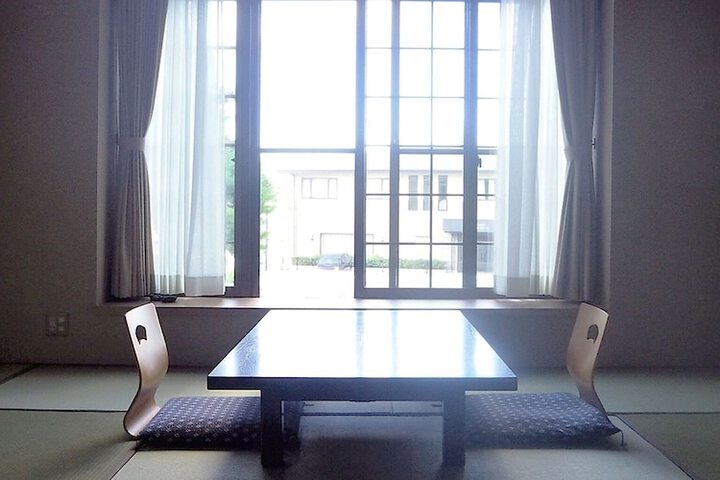 Room 15 of 90