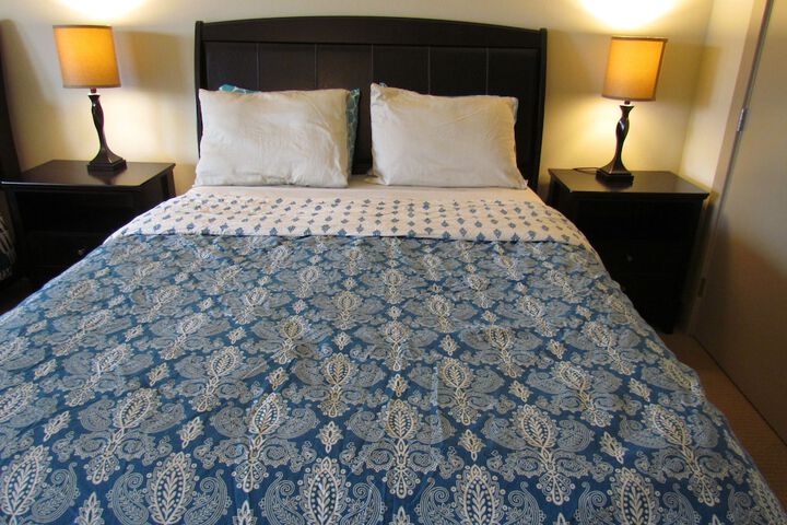 Room 2 of 33