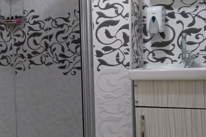 Room 15 of 27